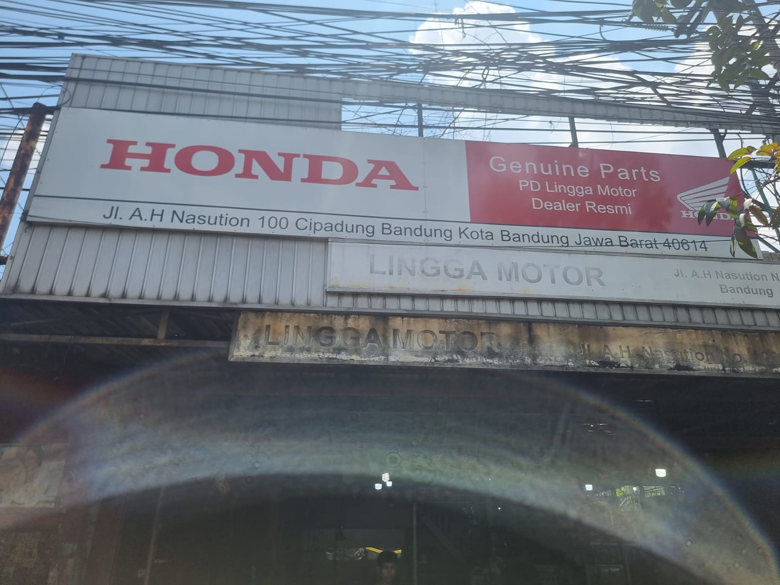 Lingga Motor Logo